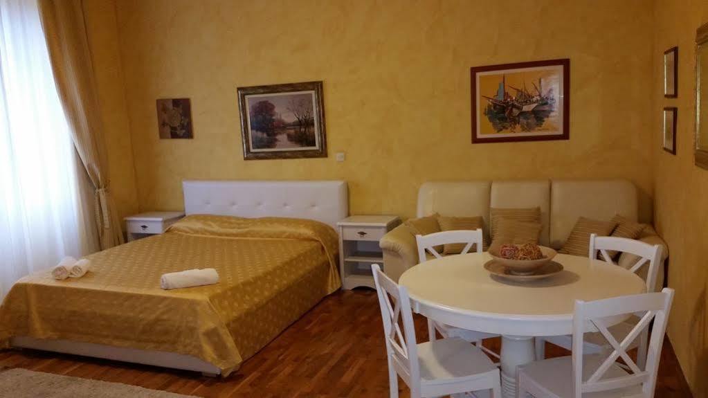 Apartments Villa Rossella 1 Rovinj Ngoại thất bức ảnh